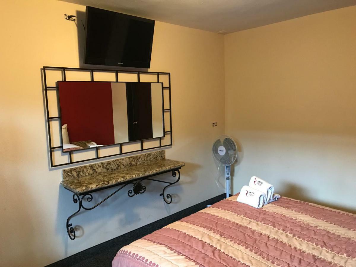 Motel El Refugio Тіхуана Екстер'єр фото